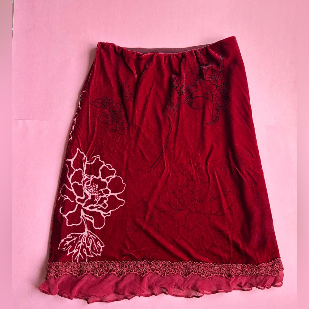 Tessuto Vintage Ruby Silk Velour Floral Knit Ruffled Elastic Waist Midi Skirt
